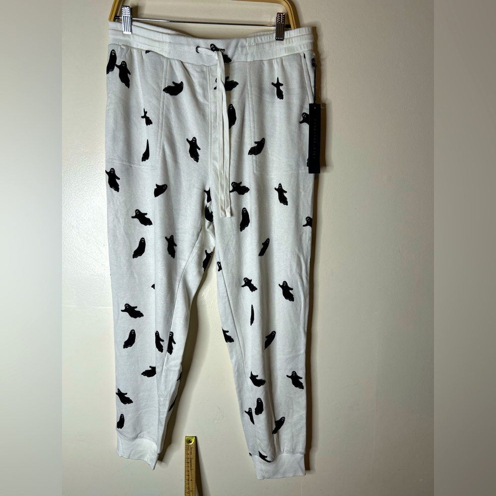 Jane and Delancey all over ghost printed lounge pants